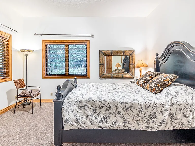2524 Aspen Springs Dr — Photo 14