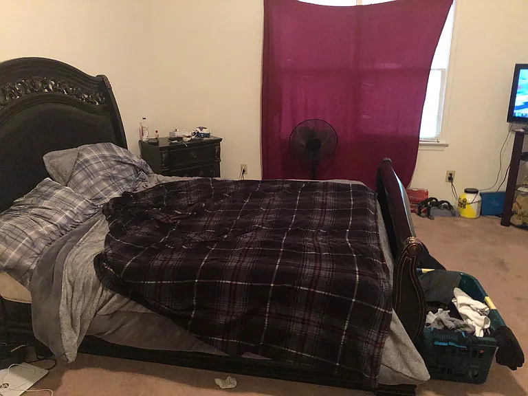 Hard wood master bedroom_07082019