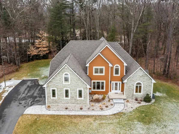 12 Indian Pipe Dr, Hadley, MA 01035