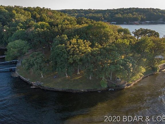 3rd image of 174 Cameo Point