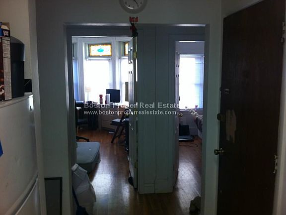4th image of 45 Westland Ave #19H