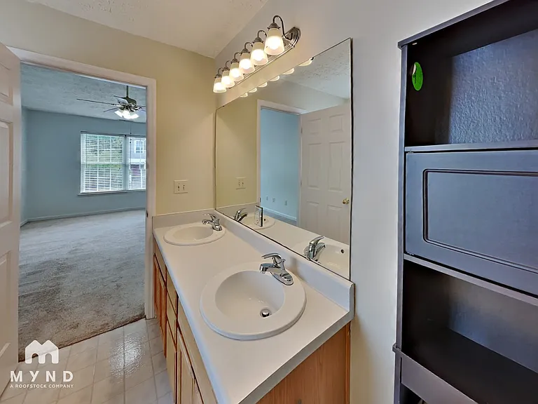 7021 Jeffreys Creek Ln — Photo 12