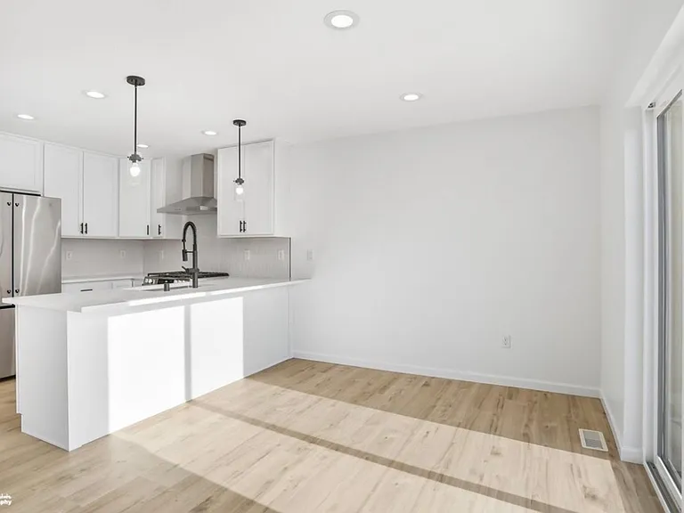 336 W Ashbrook Dr — Photo 11