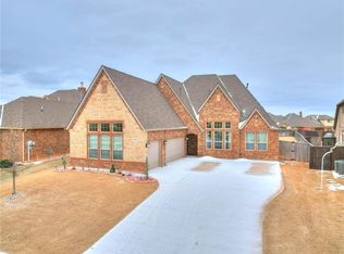 2709 Cordgrass Ln, Edmond, OK 73013