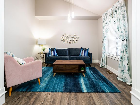 2nd image of 7280 N Point Lookout Rd