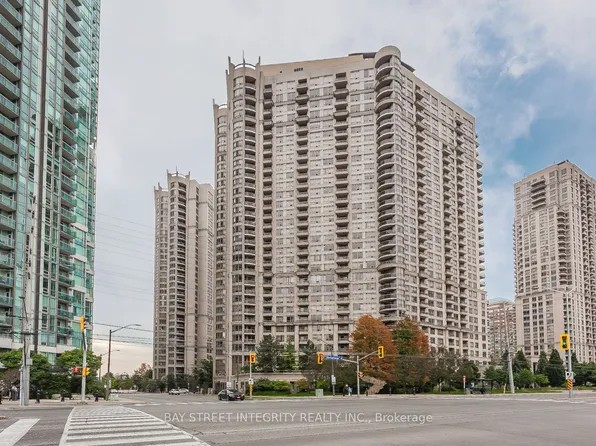 3888 Duke Of York Blvd #2328, Mississauga, ON L5B 4P5