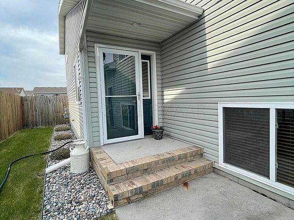 2nd image of 1596 35th Ave S