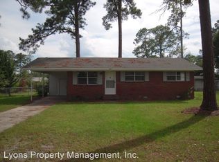609 E Smith Ave, Nashville, GA 31639
