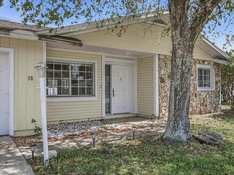 38 E Diamond Dr — Photo 5