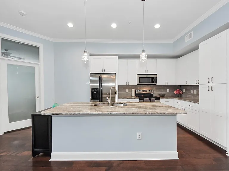300 Saint Joseph Pkwy #308 — Photo 20