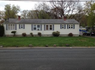 38 Caruth Ave, Elmwood Park, NJ 07407