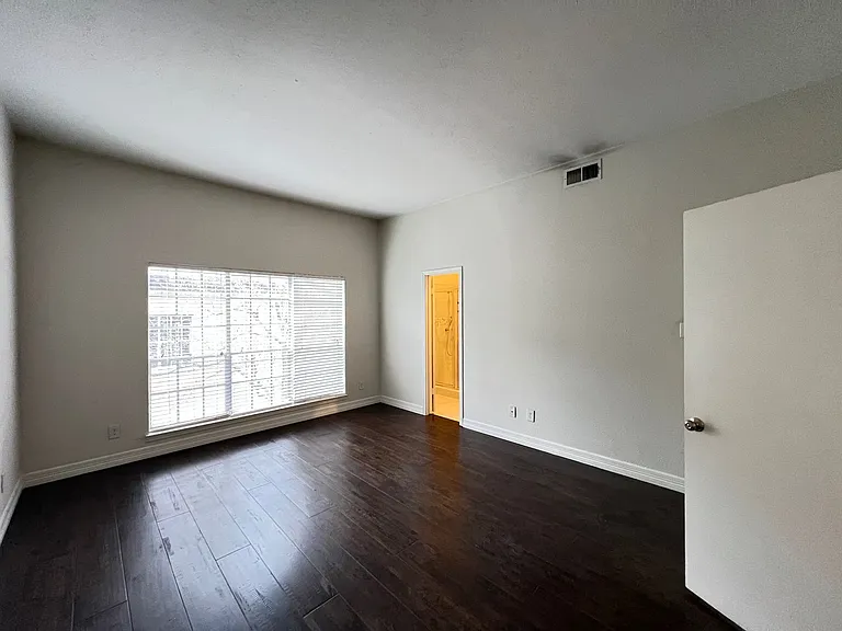 10432 High Hollows Dr #L — Photo 27