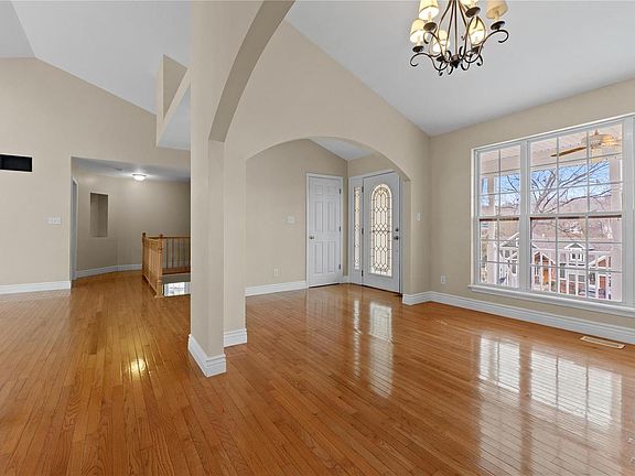 4th image of 9781 W Vista Dr