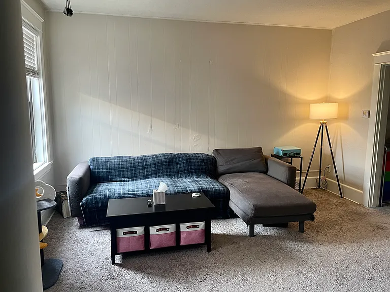 106 Saint Clair Ave — Photo 3