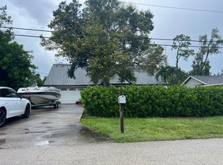17160 Phlox Dr, Fort Myers, FL 33967