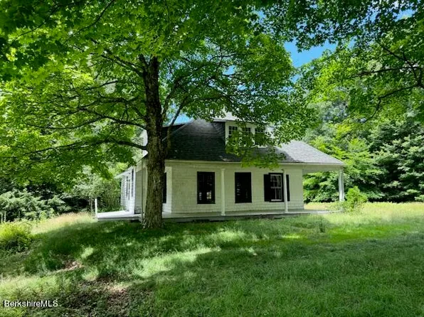 40 Club Grounds Rd, South Egremont, MA 01258