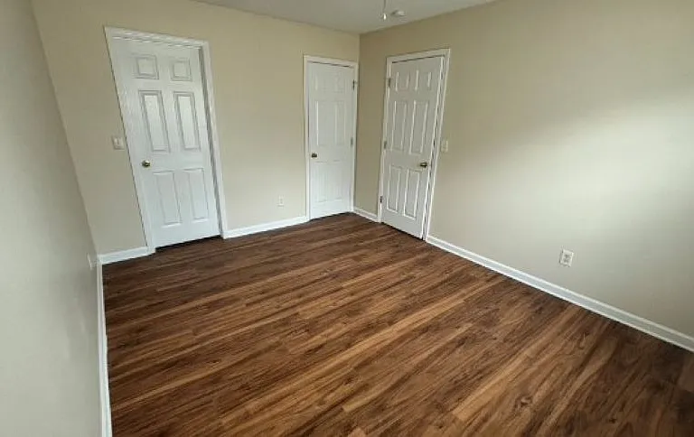 1010 Maple Valley Ct — Photo 6