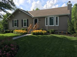 13298 W 113th St, Overland Park, KS 66210