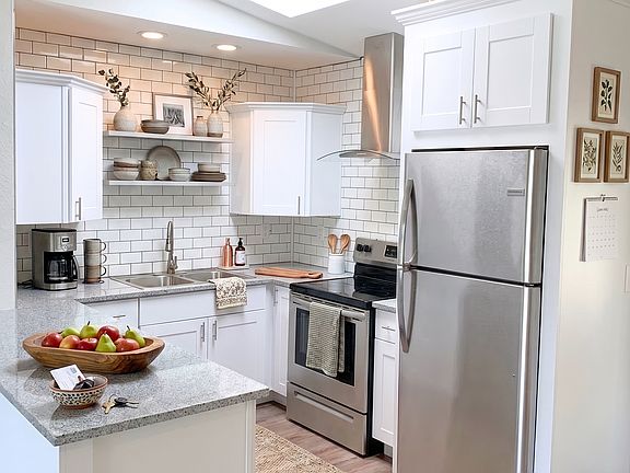 2nd image of 2636 N 46th St APT 6