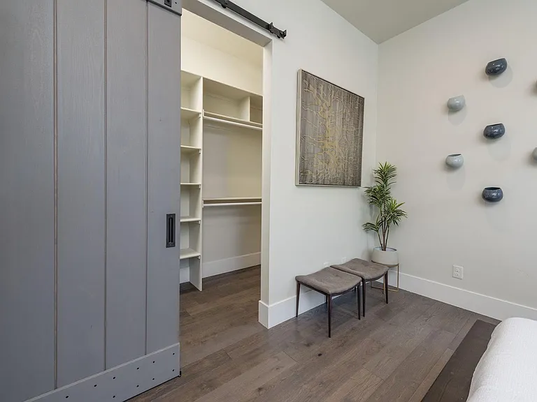 Luxury Spaces — Photo 171