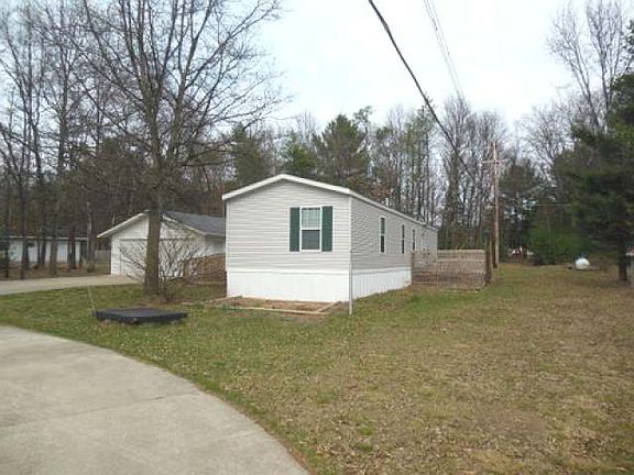 3rd image of 649 N Bass Lake Ave