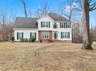 107 Crosslake Dr, Tullahoma, TN 37388