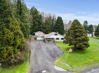 174 State Route 105, Raymond, WA 98577