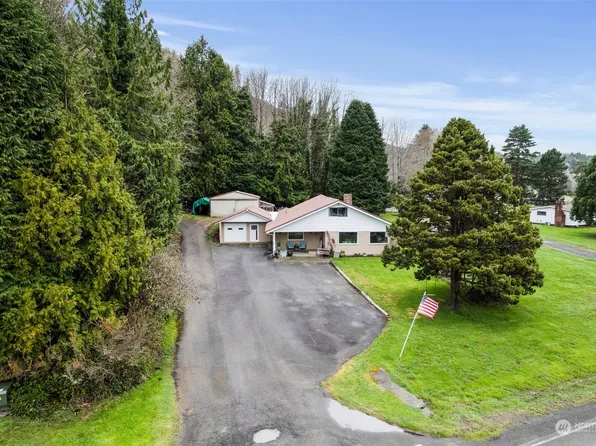 174 State Route 105, Raymond, WA 98577