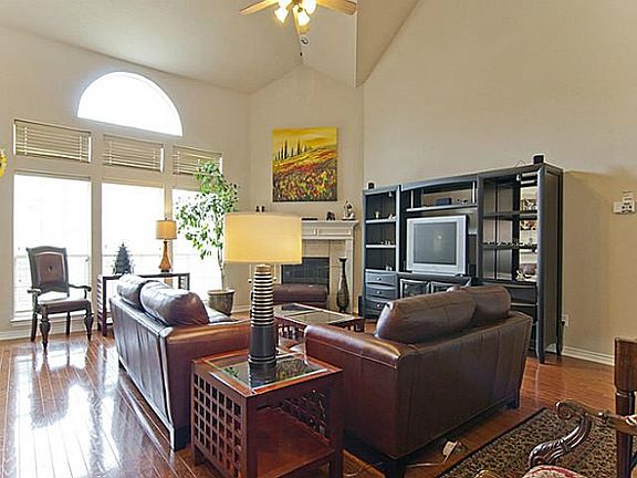 5th image of 108 Pinedale Dr