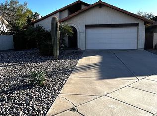 2147 W Knowles Cir, Mesa, AZ 85202