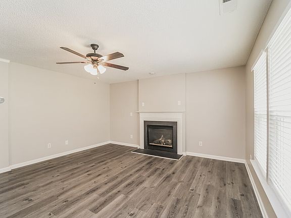 5th image of 2070 Chapel Creek Rd SW
