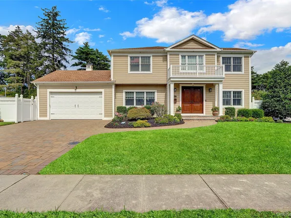 4 Middle Lane, Jericho, NY 11753