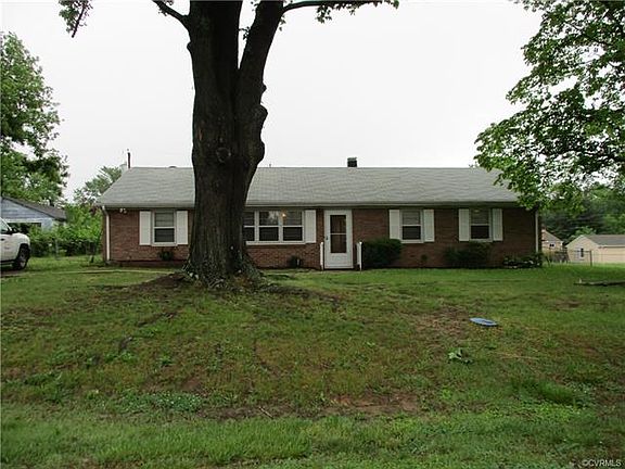 3rd image of 7420 Stuart Dr