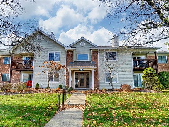 2nd image of 1411 Lake Pointe Way #14116
