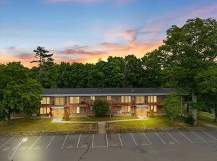171 Highland St APT 103, Taunton, MA 02780