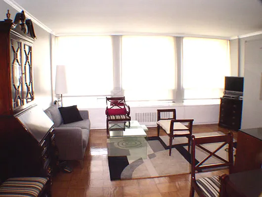 Rented by Steven Corcoran Real Estate | media 36