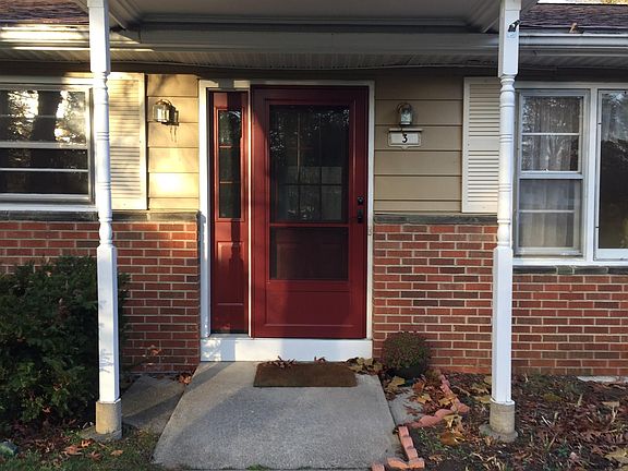 3rd image of 3 Chestnut Ln