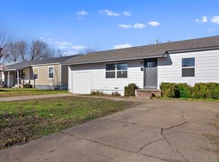 5917 E Newton Pl, Tulsa, OK 74115