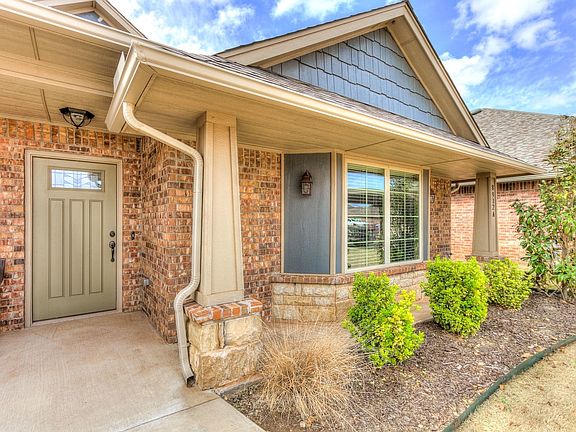 3rd image of 8912 SW 55th St #1B-1BA-940SQFT