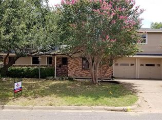 6728 Shauna Dr, North Richland Hills, TX 76180