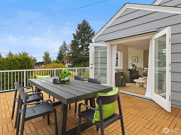 3rd image of 10835 35th Avenue SW