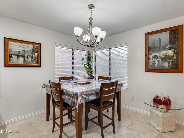 2022 E Wahalla Ln — Photo 12