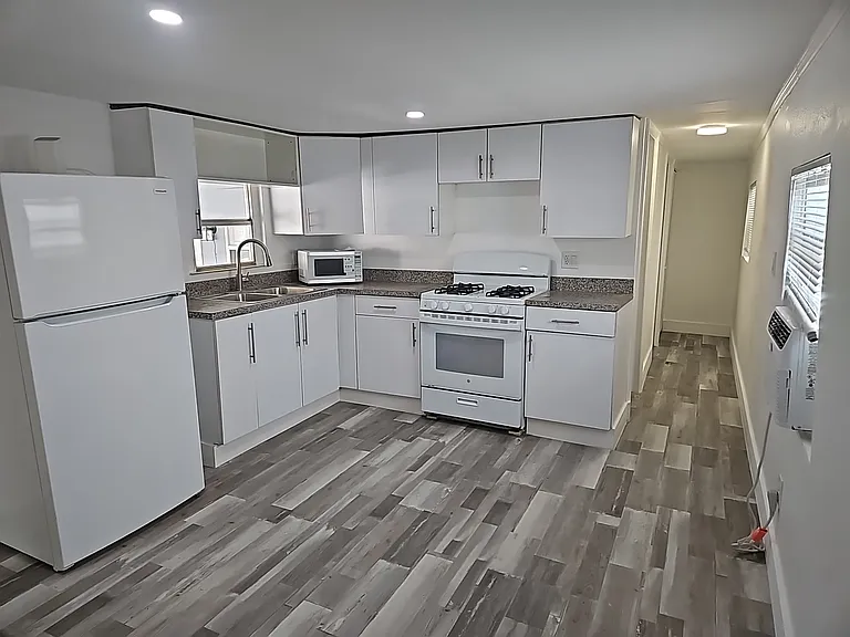 12401 W Okeechobee Rd #1 — Photo 9
