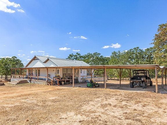 3rd image of 274 Old Potato Rd