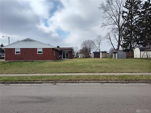 2nd image of 2066 Alabama Dr