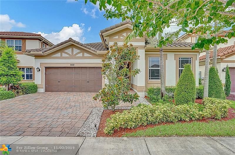 1st image of 8581 Waterside Ct