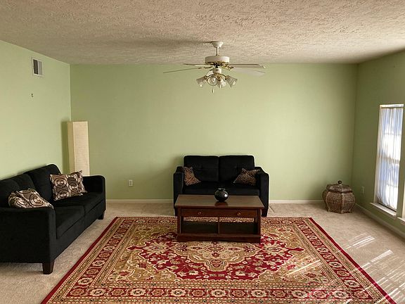 2nd image of 15614 Aiken Ln