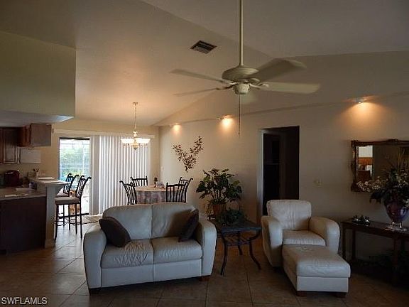 3rd image of 3731 Pelican Blvd