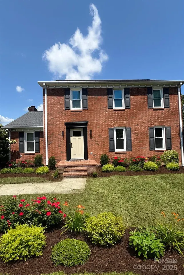 3 bed, 2.5 bath, 1958 sqft, $2,650 — Photo 1
