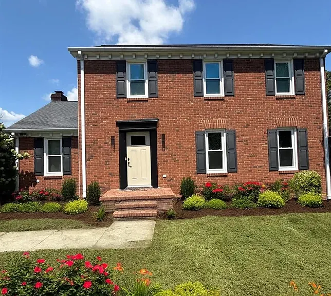 5304 King George Ct — Photo 1